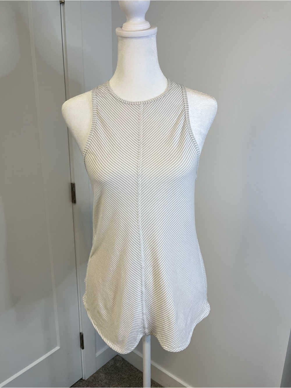 LULULEMON Racerback Tank Top - FREE SHIPPING on Bundles $85+